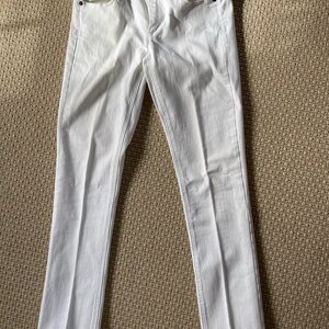 White skinny denim jeans